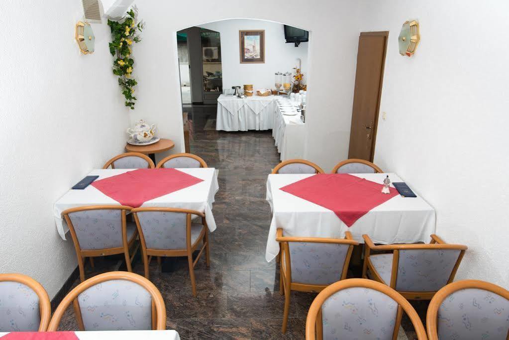 Downtown Private Rooms Mandic 苏佩塔尔 外观 照片