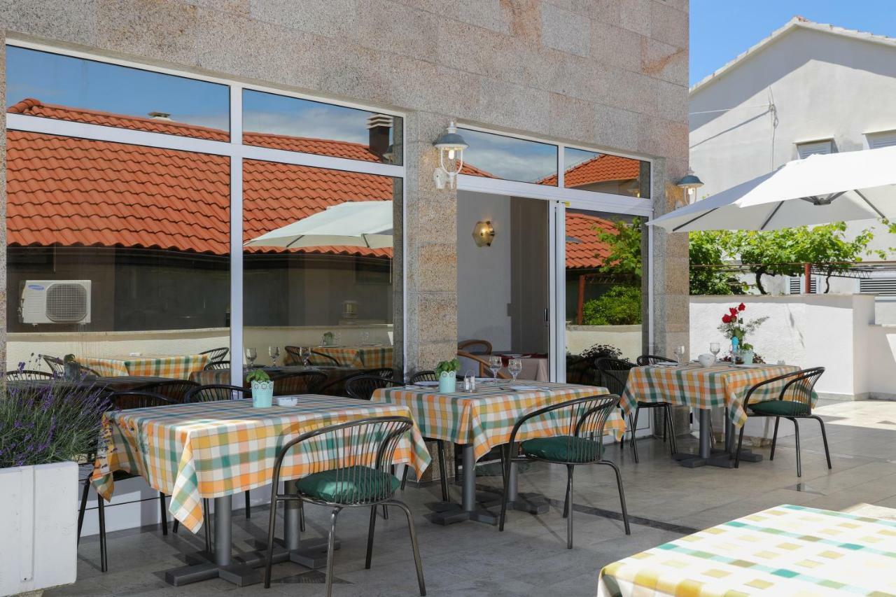 Downtown Private Rooms Mandic 苏佩塔尔 外观 照片